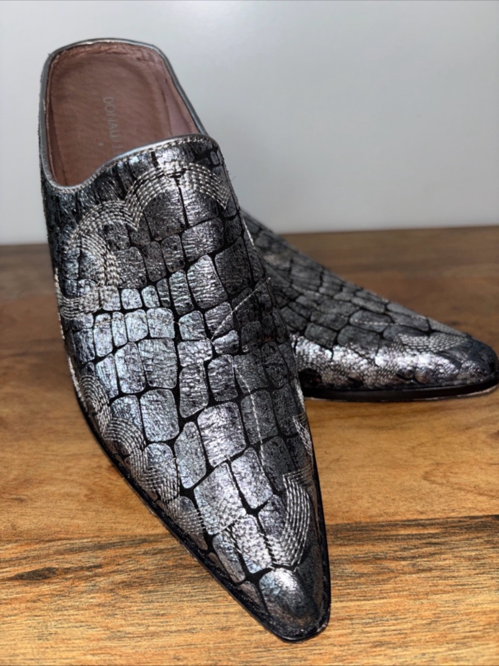 Donald J. Pliner Metallic Silver Croc-Embossed Slip-On Loafers 8.5M